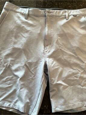 Hurley Men's Light Gray Chino-Style Shorts